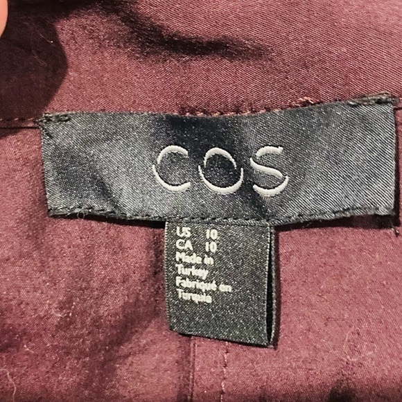 COS frilled shirt dress in deep plum color. Long sleeve button front ruffle. 10 - Picture 9 of 9